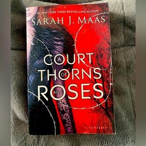 ACOTAR - A court of thorns & roses by Sarah J Maas- Original Paperback Cover